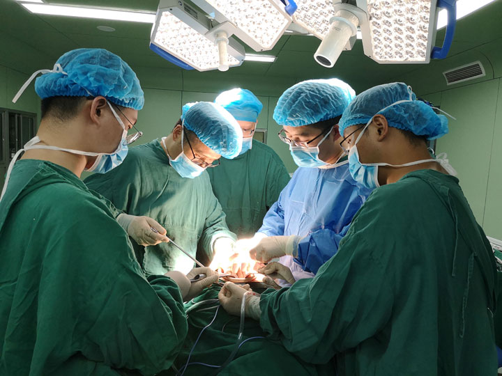 腸梗阻的“克星” 刀尖上的舞者——專訪金年会体育總院普外科副主任曹輝